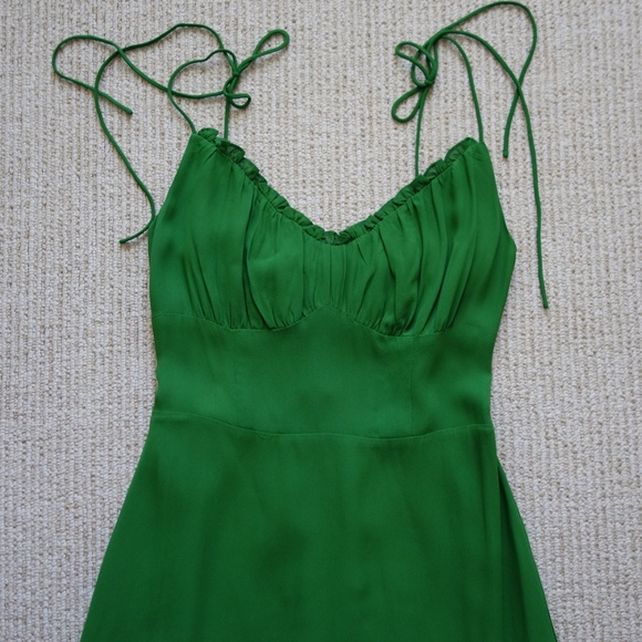 Reformation Esther Dress - Kelly - Picture 5 of 11